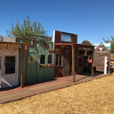 Little Western Town!